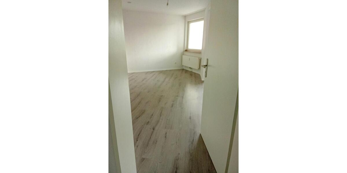 Etagenwohnung Duisburg Hamborn - 3 Zimmer, 86 m&sup2;, 419&euro; | Angebot:26181317