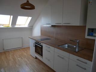 2-Zimmer-Dachgeschoss-Wohnung