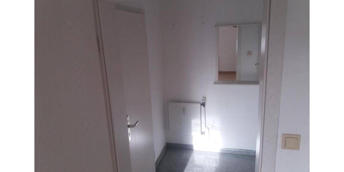 Etagenwohnung Güstrow - 1 Zimmer, 34 m&sup2;, 450&euro; | Angebot:26059842