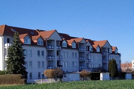 Wohnung Ballenstedt - 3 Zimmer, 75 m&sup2;, 450&euro; | Angebot:24785375