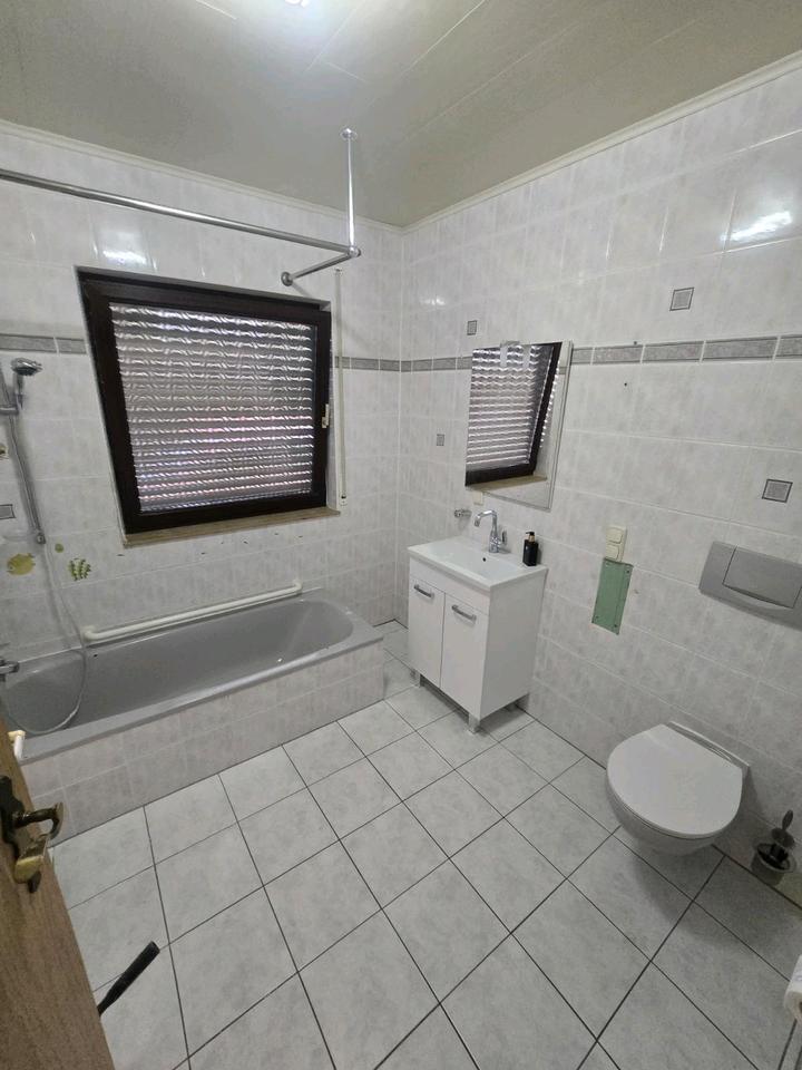 3-Zimmer-Wohnung mit Balkon+Terrasse+Garage ca. 90 qm