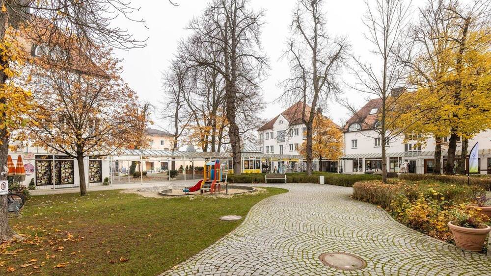 Gewerbeobjekt Haar - 7 Zimmer, 296 m&sup2;, 3.200&euro; | Angebot:25834740