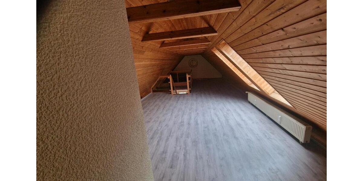 Große 2-geschossige Wohnung 130m² im Zentrum von Wagenfeld 5 zimmer