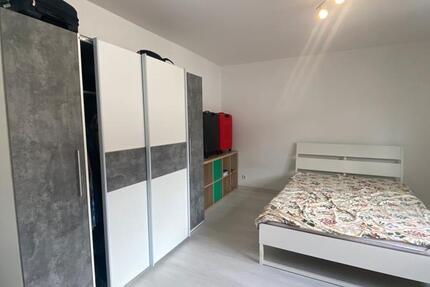 Großes möbliertes ZIMMER, ZENTRAL in WdS ab 01.01.26 01.02.26 4 zimmer