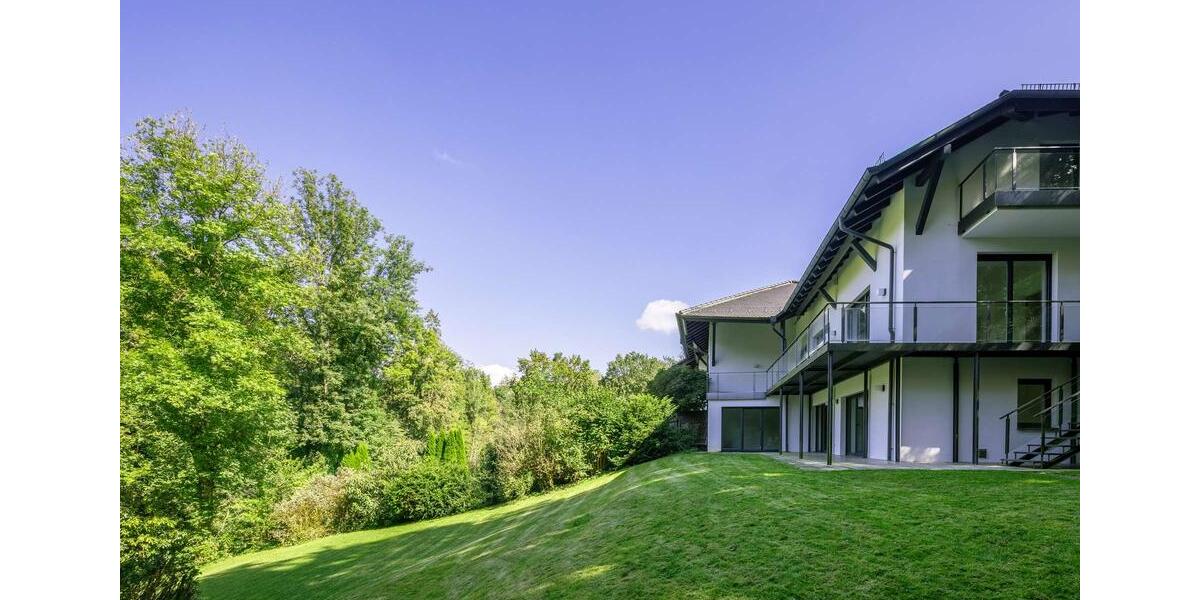 Villa Grünwald - 7 Zimmer, 415 m&sup2;, 10.770&euro; | Angebot:21982081