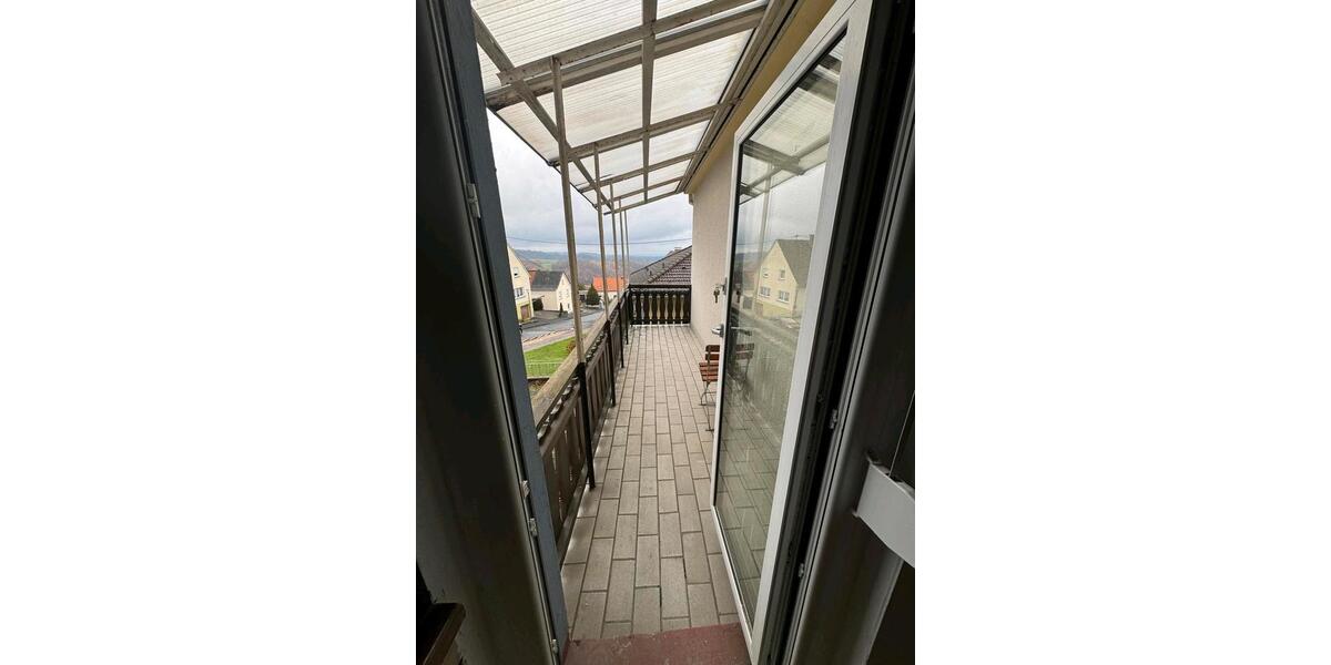 Etagenwohnung Vettelschoß - 5 Zimmer, 100 m&sup2;, 1.000&euro; | Angebot:25722632