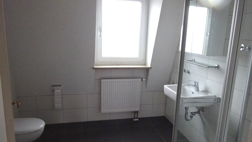 Dachgeschoßwohnung Ingolstadt Friedrichshofen-Hollerstauden - 2 Zimmer, 75 m&sup2;, 850&euro; | Angebot:25791186