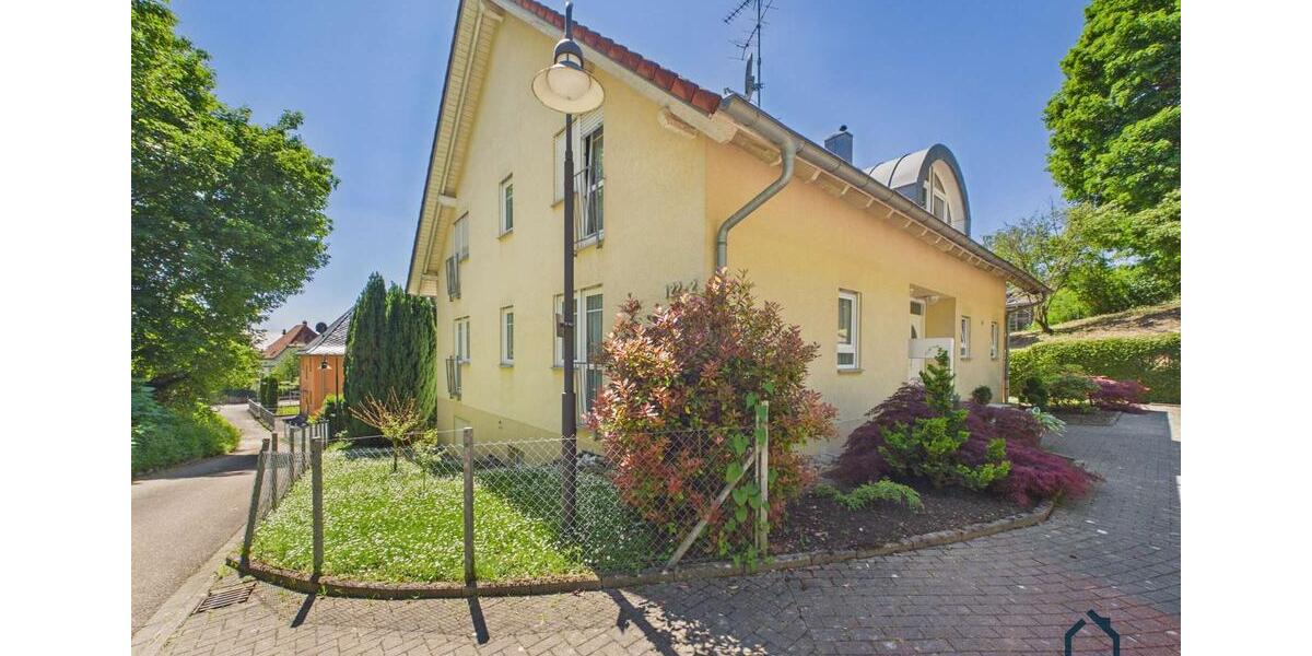 Erdgeschoßwohnung Lahr (Schwarzwald) - 4 Zimmer, 135 m&sup2;, 1.485&euro; | Angebot:26585779