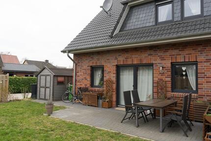 DHH in ruhiger Lage und in hochwertiger Ausstattung z. 01.02.2026 zimmer