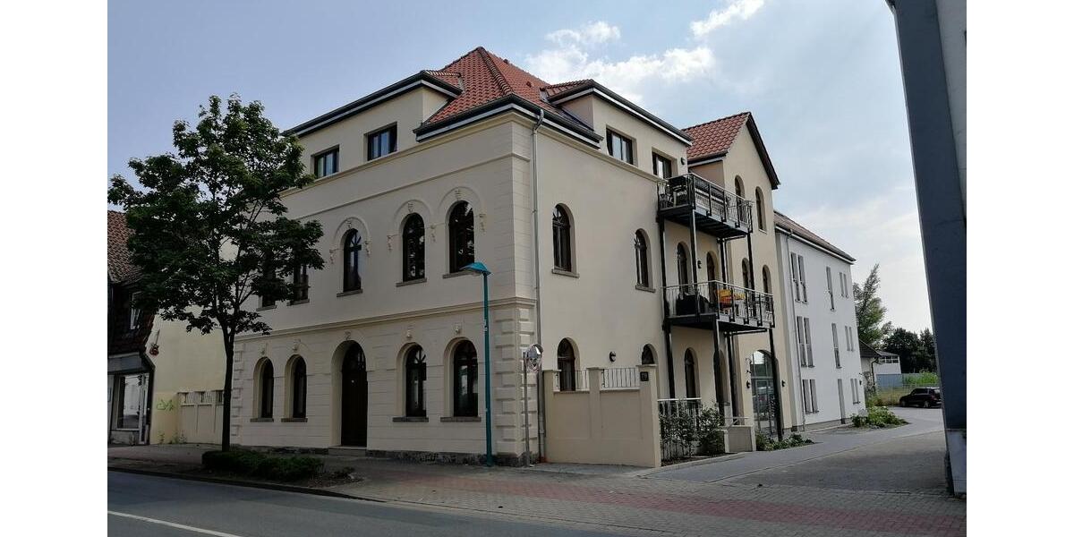 Wohnen im ehemaligen Bahnhofshotel! 2 Zimmer Wohnung mit Balkon im 1. Obergeschoss 2 zimmer