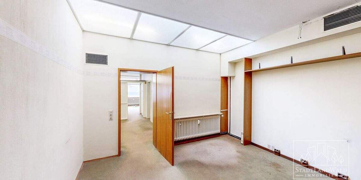 Gewerbeobjekt Pirmasens Innenstadt - 6 Zimmer, 275 m&sup2;, 2.500&euro; | Angebot:23733652