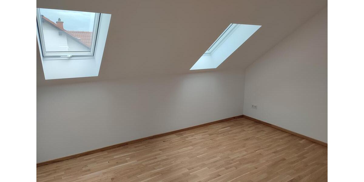 Reihenendhaus 180m²+60 qm² Keller+Garten+Solar+Kamin+FBH+Stellplätze 6 zimmer