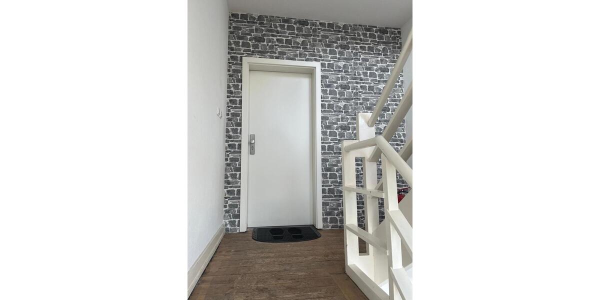 Etagenwohnung Frankfurt am Main Ost - 4 Zimmer, 90 m&sup2;, 1.800&euro; | Angebot:26429880
