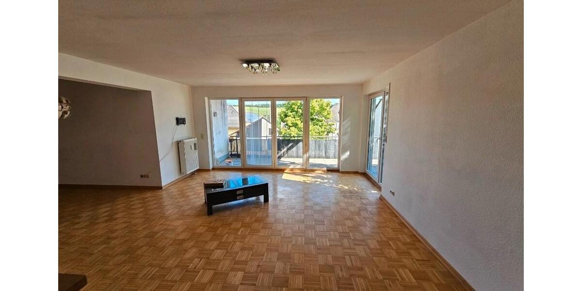 Etagenwohnung Trierweiler - 4 Zimmer, 125 m&sup2;, 1.250&euro; | Angebot:26020739