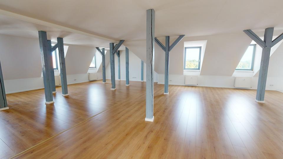Etagenwohnung Torgau - 1 Zimmer, 145 m&sup2;, 995&euro; | Angebot:26300859