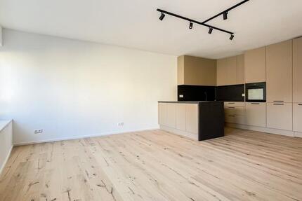 Wohnung Amberg - 3 Zimmer, 120 m&sup2;, 1.200&euro; | Angebot:25218939