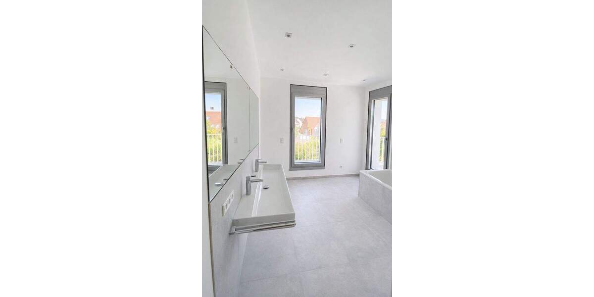 Etagenwohnung München Trudering-Riem - 3 Zimmer, 112 m&sup2;, 3.330&euro; | Angebot:24635897