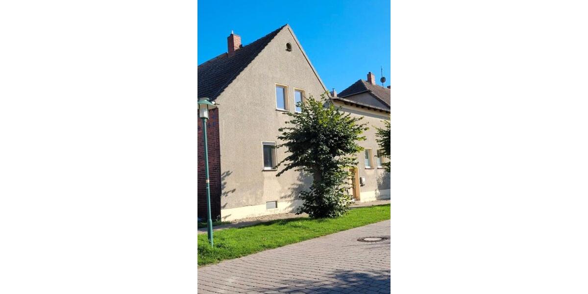 Bei Wittenberg: Hausteil auf 4-Seitenhof - Innenhof, Scheune opt. 4 zimmer