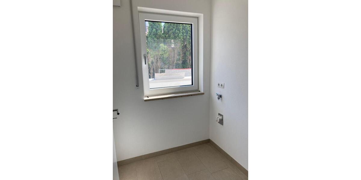 Erdgeschoßwohnung Kumhausen - 2.5 Zimmer, 90 m&sup2;, 1.290&euro; | Angebot:24356527