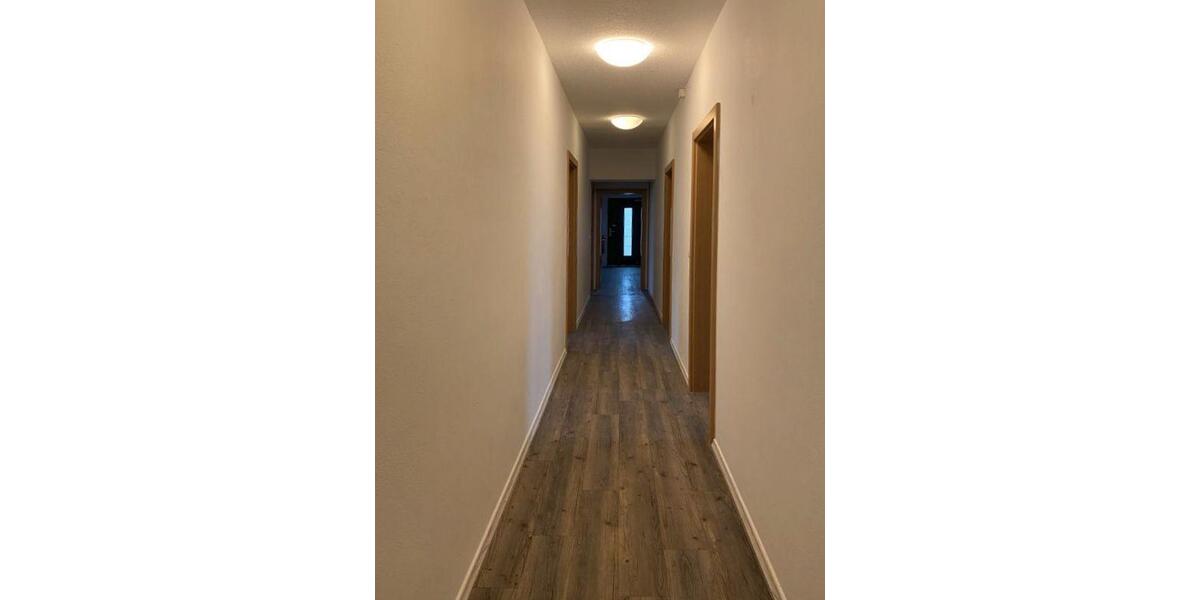 Gewerbeobjekt Neutraubling - 2.880&euro; | Angebot:25876636