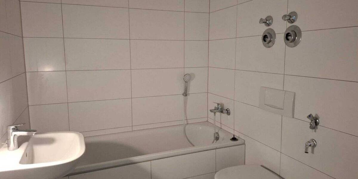 Etagenwohnung Erfurt Krämpfervorstadt - 3 Zimmer, 71 m&sup2;, 850&euro; | Angebot:26029426