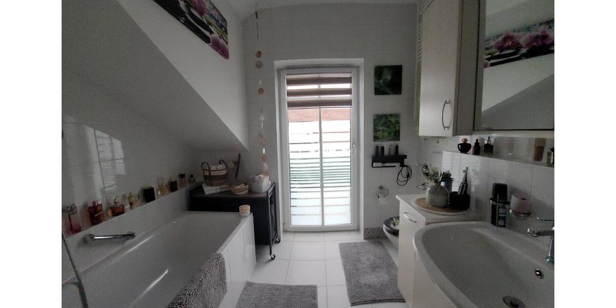 Etagenwohnung Neuburg an der Donau - 2 Zimmer, 75 m&sup2;, 940&euro; | Angebot:25922034