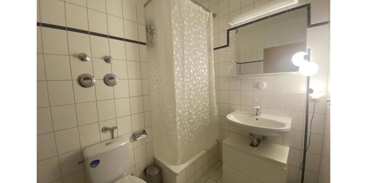 Etagenwohnung Rostock Hansaviertel - 1 Zimmer, 35 m&sup2;, 780&euro; | Angebot:25940034