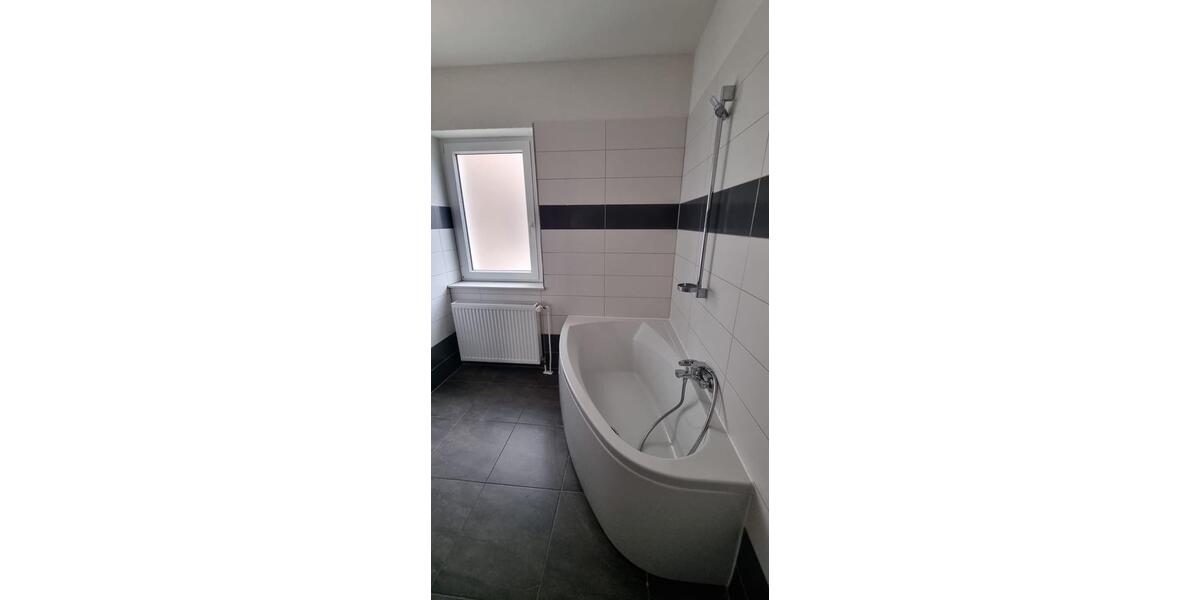 Erdgeschoßwohnung Rosdorf - 4 Zimmer, 106 m&sup2;, 1.380&euro; | Angebot:25960039