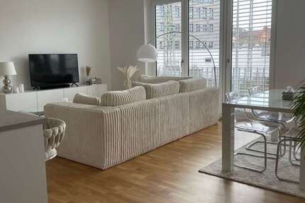 Wohnung Schorndorf - 2 Zimmer, 82 m&sup2;, 1.100&euro; | Angebot:25627945