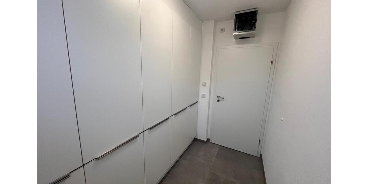 Doppelhaushälfte Zwickau - 3 Zimmer, 95 m&sup2;, 1.250&euro; | Angebot:25395037