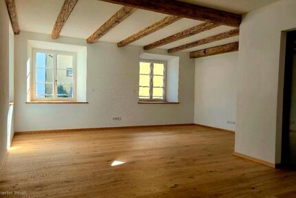 4 Zimmerwohnung in Denkmalhaus mit Balkon in Bad Reichenhall 4 zimmer