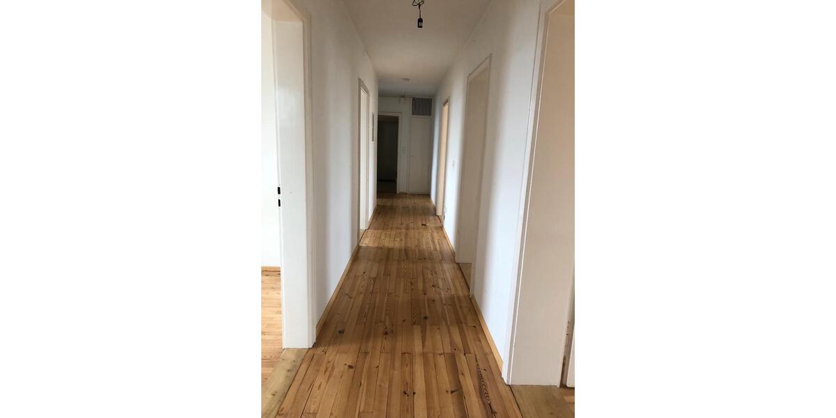 Freundliche 5 Zimmer WH in ruhiger Lage von Landshut 5 zimmer