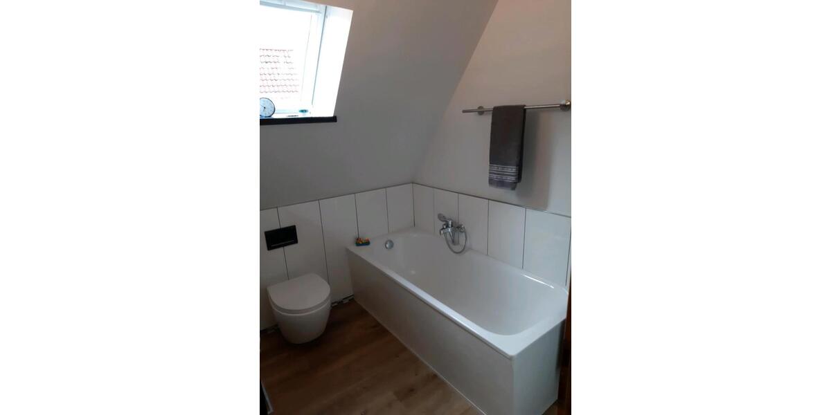 Einfamilienhaus Heide - 4.5 Zimmer, 95 m&sup2;, 1.250&euro; | Angebot:24690658