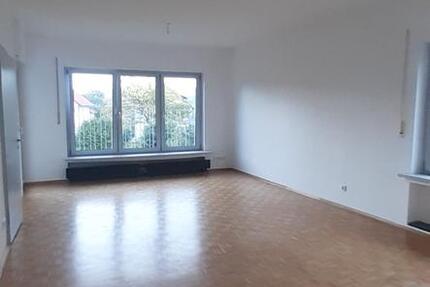 Großzügige und helle Erdgeschosswohnung zentral in Homberg gelegen 4 zimmer