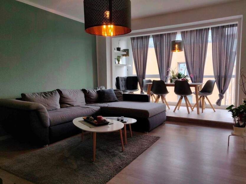 sonnige 3-Zimmerwohnung in zentraler Lage mit Balkon & Loggia! EBK gegen geringe Ablöse möglich 3 zimmer