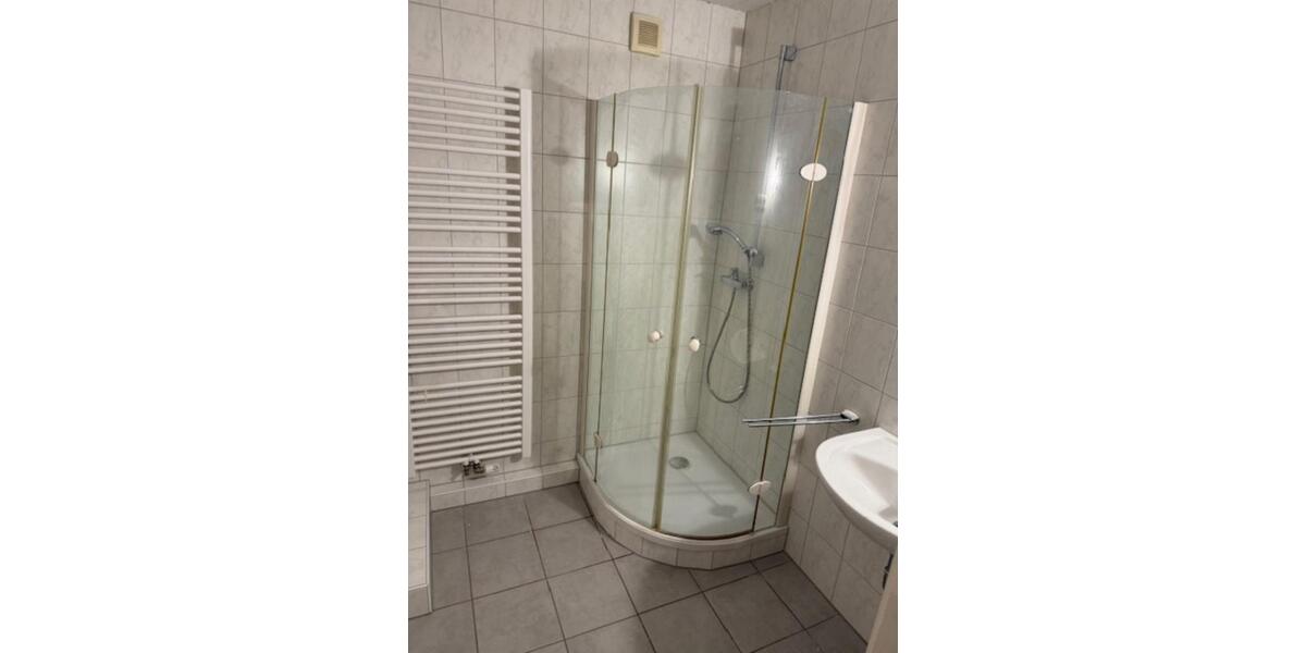 Dachgeschoßwohnung Pulheim - 3 Zimmer, 85 m&sup2;, 597&euro; | Angebot:25255743