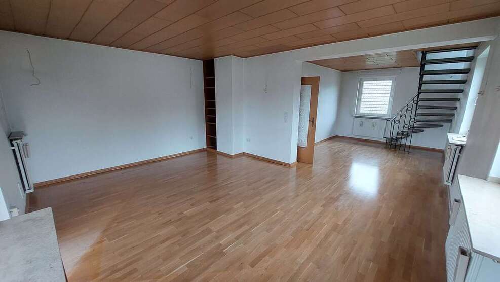 Wohnung zum Mieten in Sankt Augustin 1.190 € 105 m² 4 zimmer