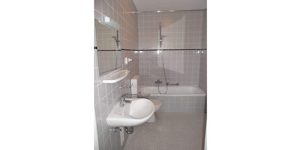 Etagenwohnung Wilhelmshaven Aldenburg - 2 Zimmer, 48 m&sup2;, 350&euro; | Angebot:25696209