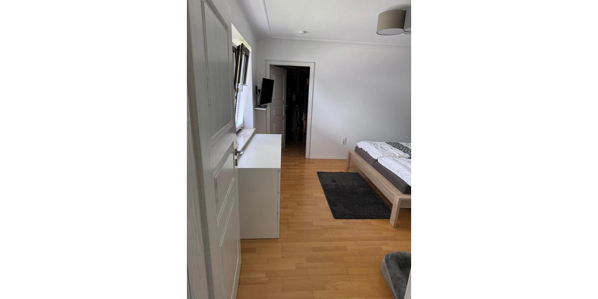 Erdgeschoßwohnung Hünfelden - 2 Zimmer, 152 m&sup2;, 1.350&euro; | Angebot:26610163