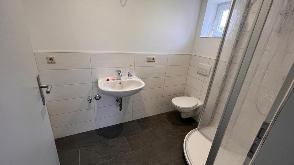 Großzügiges Einfamilienhaus mieten Siebenlehn mit Einliegerwohnung in Alleinlage 7 zimmer