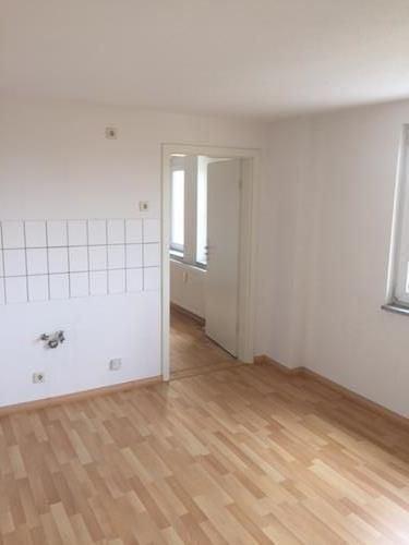 Dachgeschoßwohnung Limbach-Oberfrohna Oberfrohna - 3 Zimmer, 72 m&sup2;, 340&euro; | Angebot:26038018