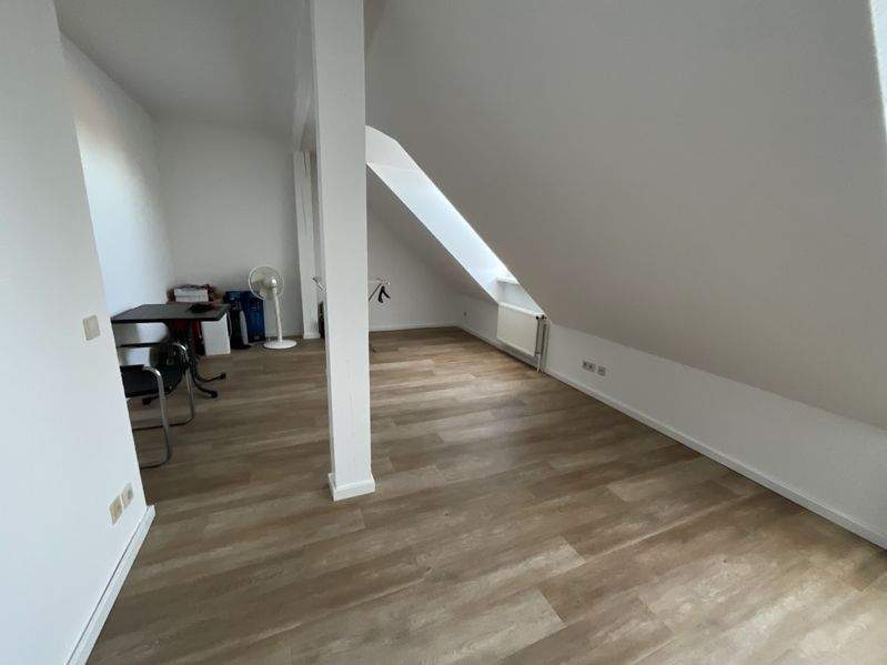 2-Zimmer Dachgeschosswohnung im Magniviertel 2 zimmer