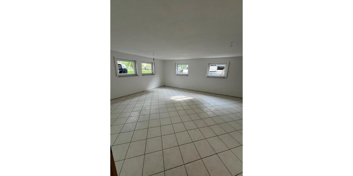 Etagenwohnung Laubach - 2 Zimmer, 67 m&sup2;, 600&euro; | Angebot:26523022