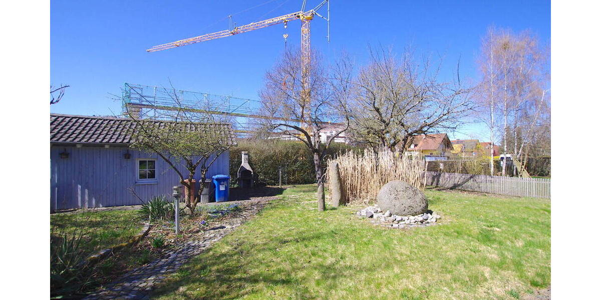 Doppelhaushälfte Lupburg - 4 Zimmer, 170 m&sup2;, 1.440&euro; | Angebot:26246679