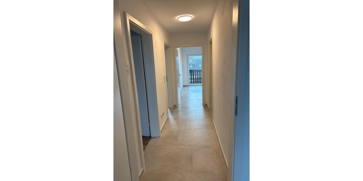 Renovierte Wohnung in Zweifamilienhaus 2 zimmer