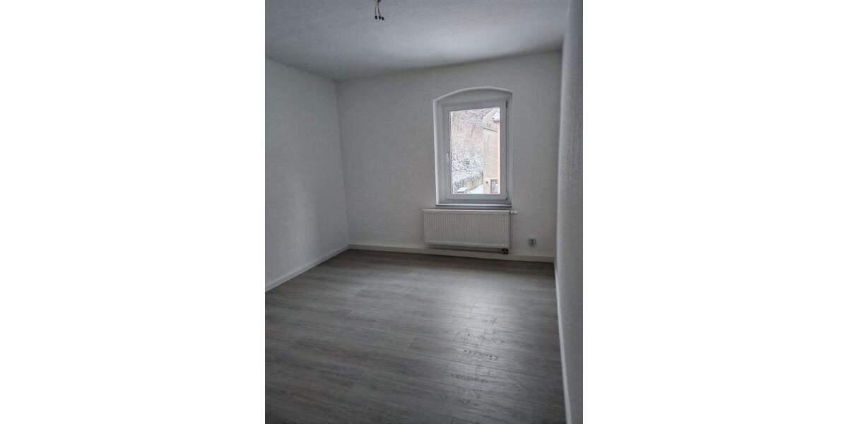 Etagenwohnung Oederan Lößnitztal - 3 Zimmer, 80 m&sup2;, 480&euro; | Angebot:25146580