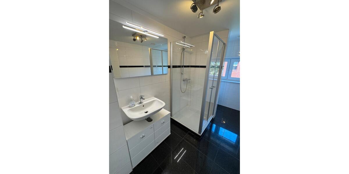 Maisonettenwohnung Hamburg Wandsbek - 5 Zimmer, 190 m&sup2;, 3.000&euro; | Angebot:26566824