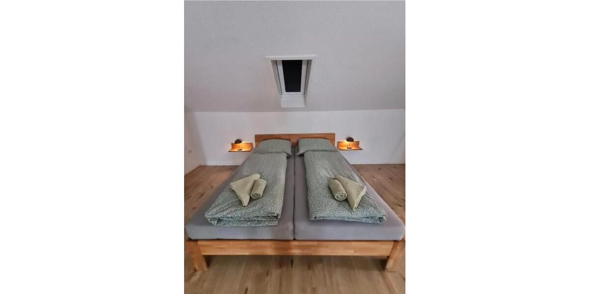 Dachgeschoßwohnung Bad Emstal - 1 Zimmer, 67 m&sup2;, 600&euro; | Angebot:26335140