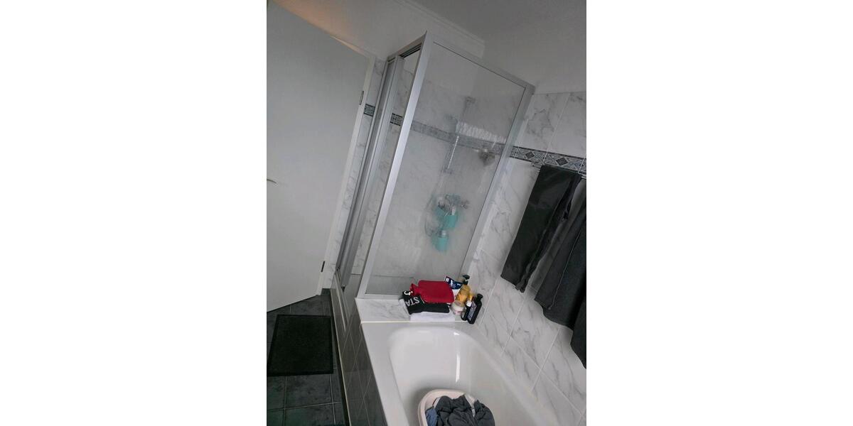 Dachgeschoßwohnung Niedenstein - 3 Zimmer, 68 m&sup2;, 925&euro; | Angebot:26454165