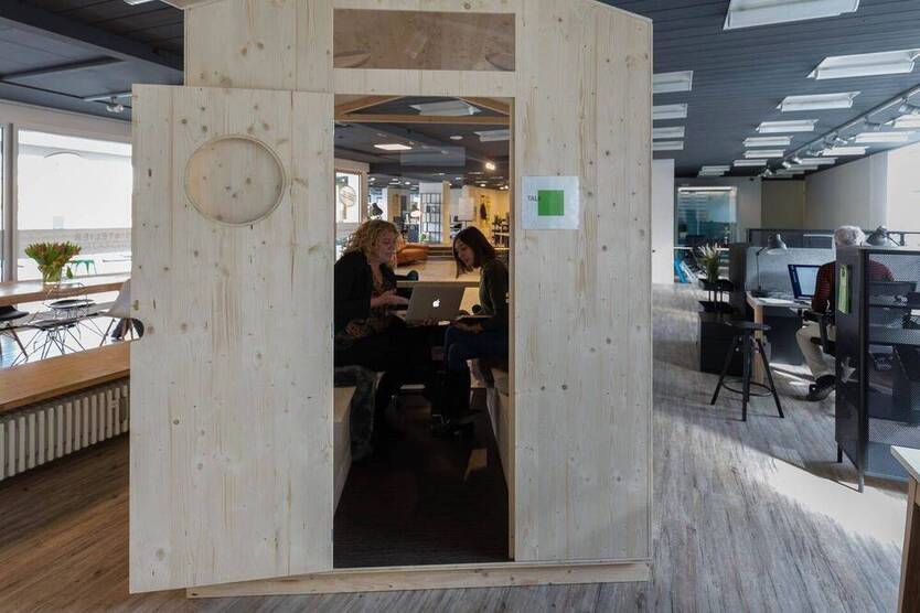 Coworking - Moderne Arbeitsplätze oder Büroraum in Holzkirchen - All-in-Miete